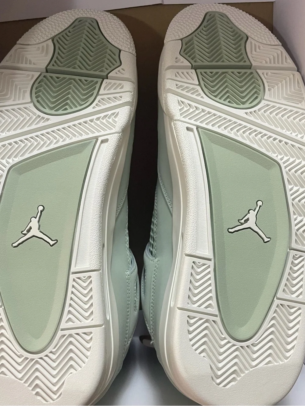 Jordan 4 Retro Men's Sneakers - Seafoam